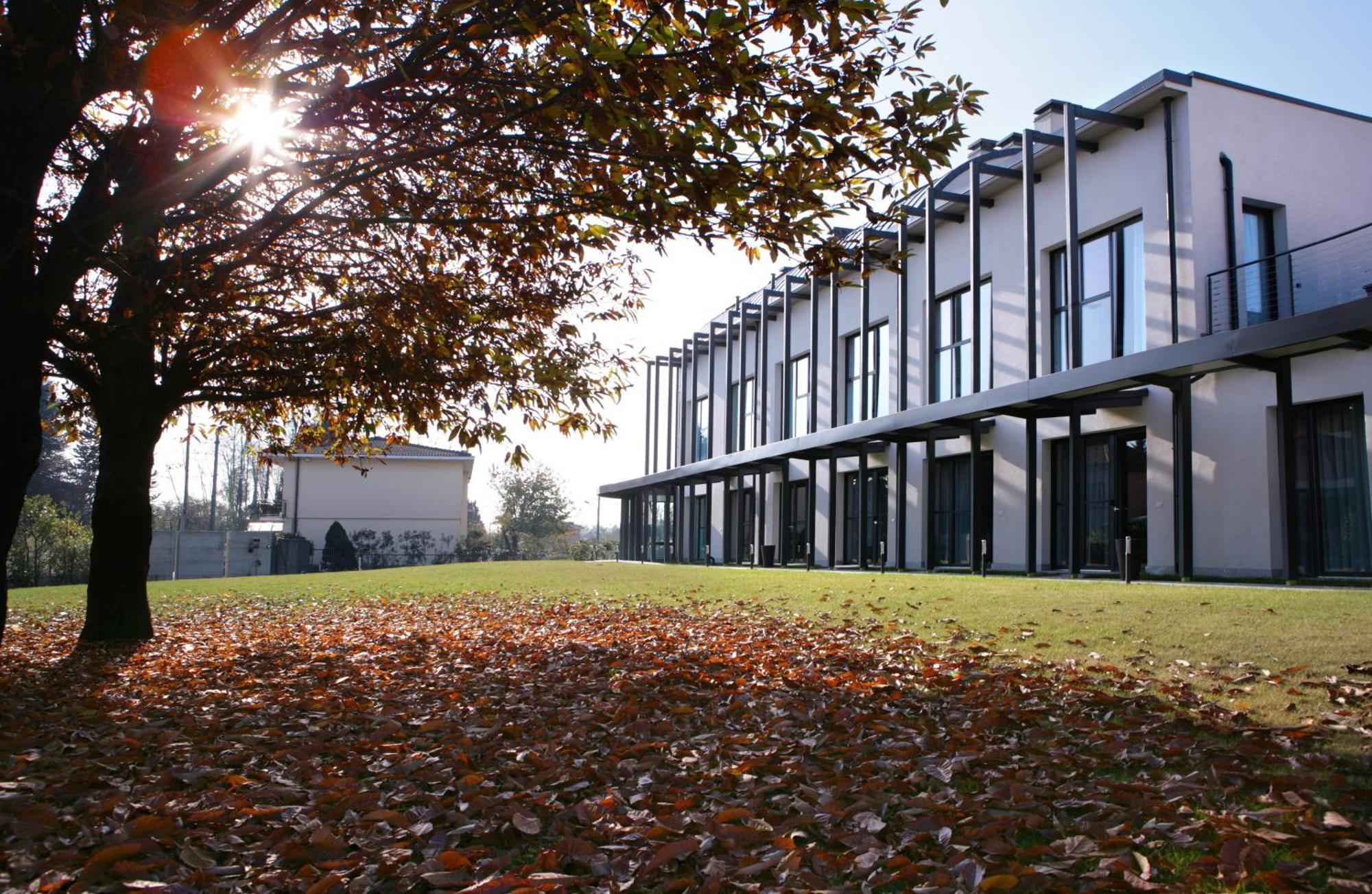 Mxp Rooms Guest House Cardano al Campo Kültér fotó