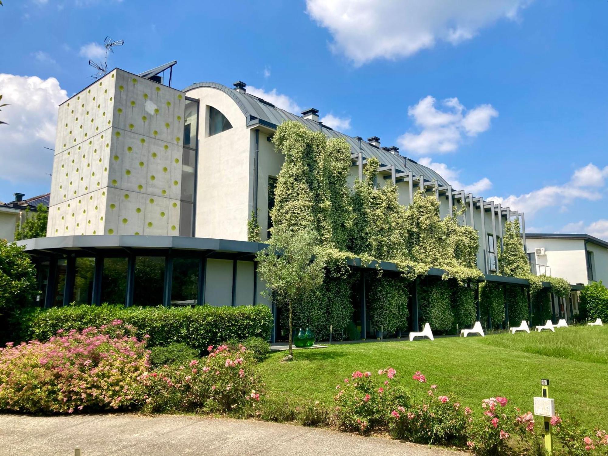 Mxp Rooms Guest House Cardano al Campo Kültér fotó