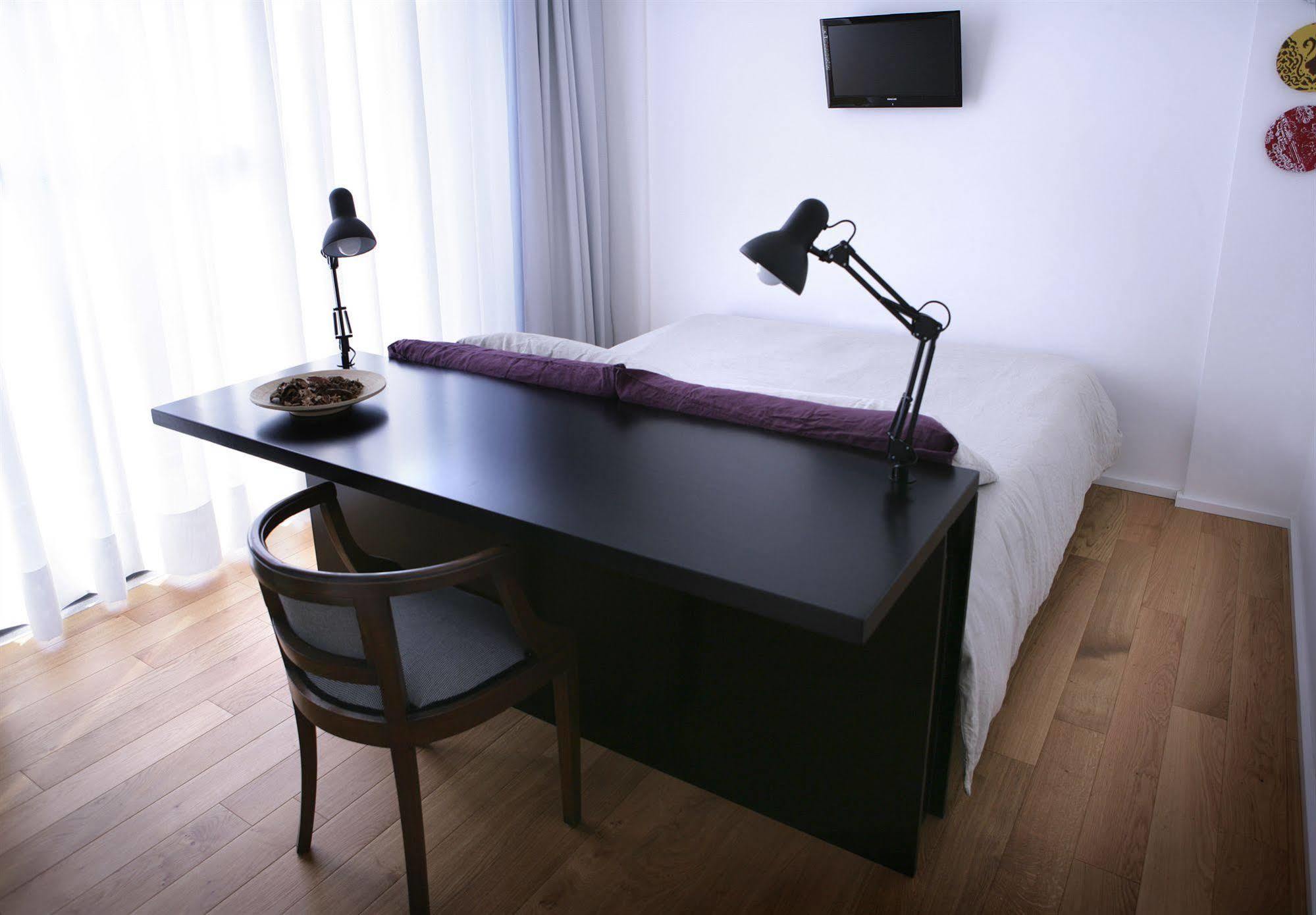 Mxp Rooms Guest House Cardano al Campo Kültér fotó