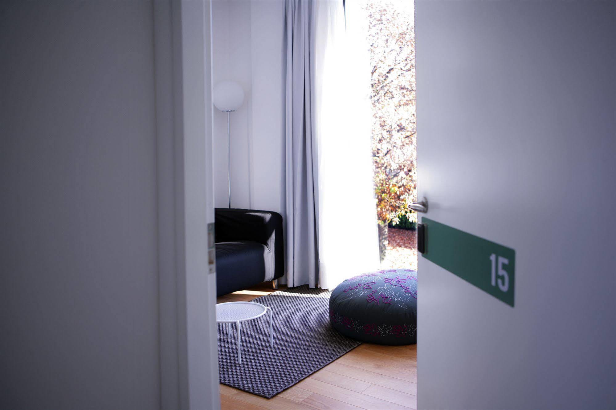 Mxp Rooms Guest House Cardano al Campo Kültér fotó